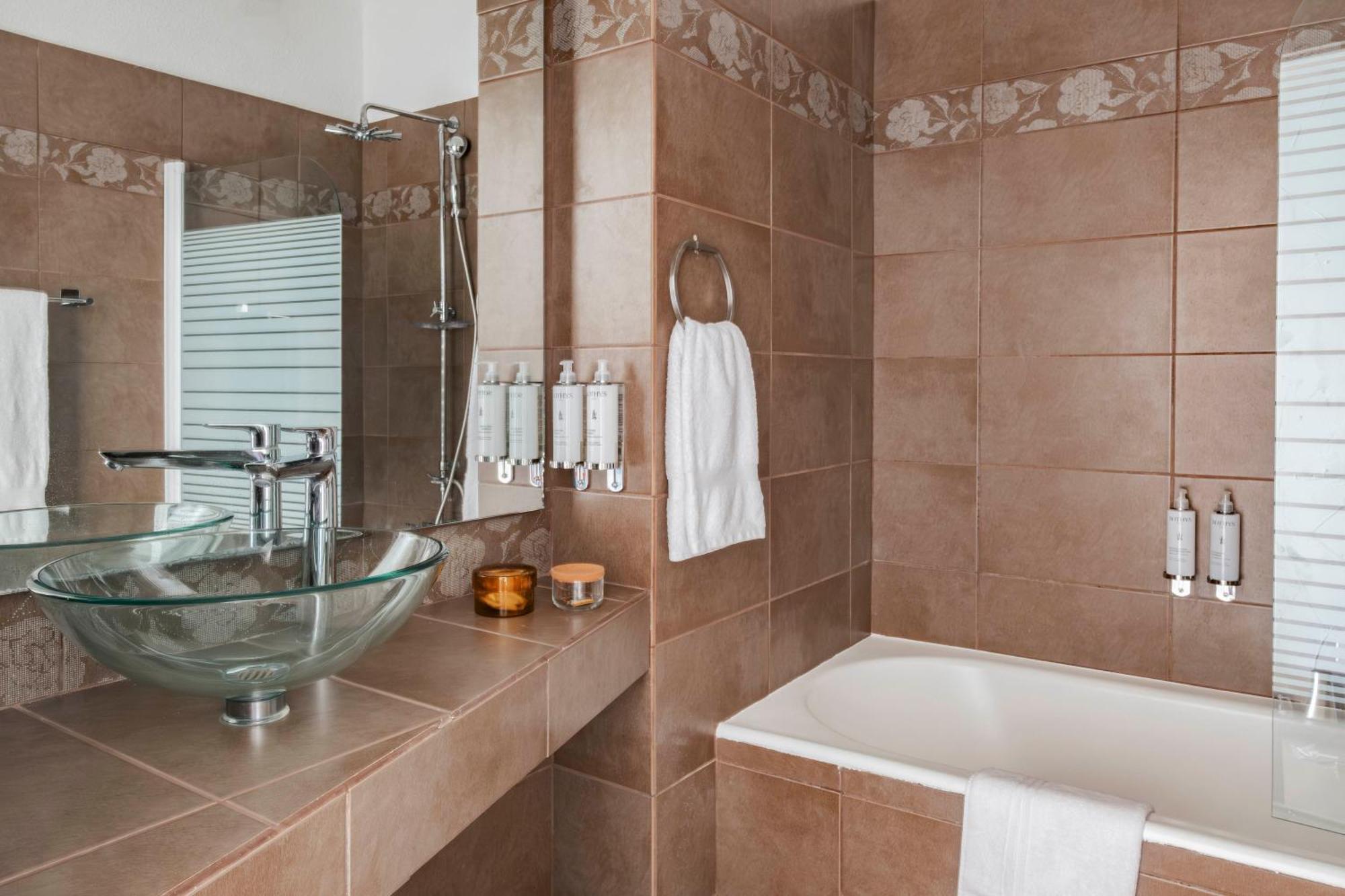 לה לבאנדו Surplage Hotel Cavaliere מראה חיצוני תמונה